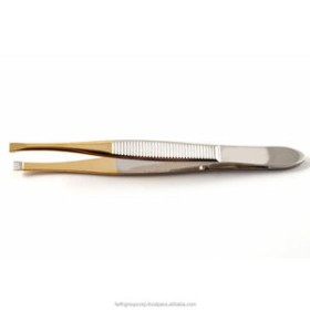 ملقط حواجب ذهبي