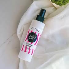 Revule defining spray